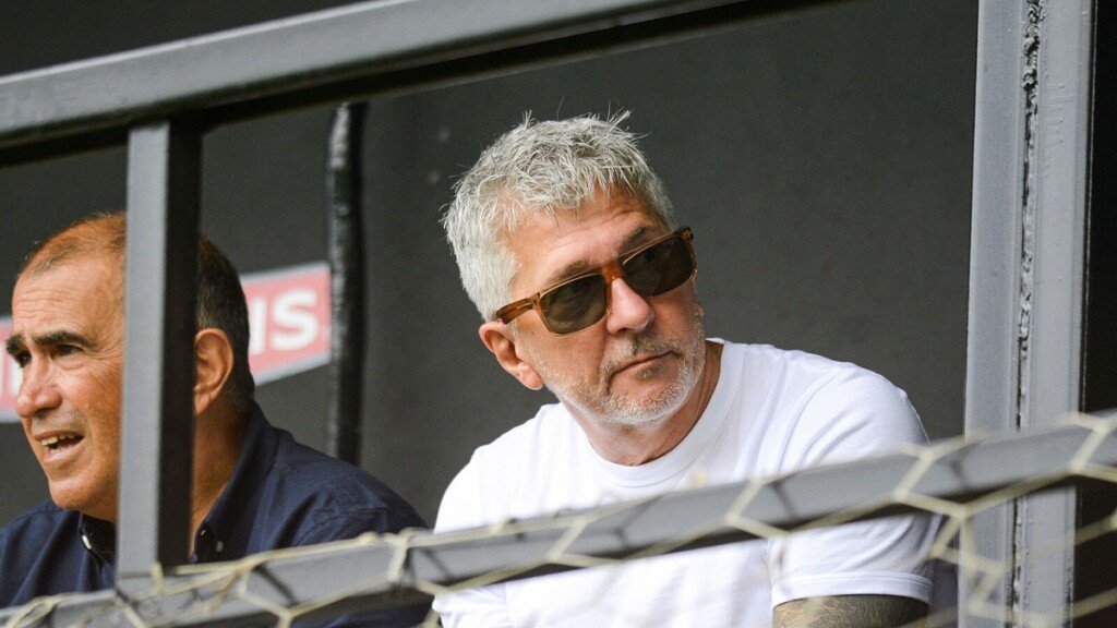 26 November 2024, Argentina, Rosario: Jorge Messi, father of Argentine soccer star Lionel Messi, watches Inter Miami's game against Pe??arol from Argentina, in which his grandson Thiago is playing. Photo: Emma Garcia/dpa - Photo by Icon Sport
