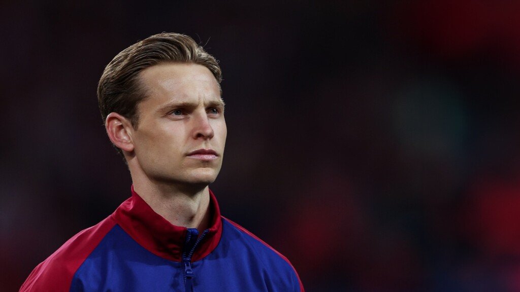 BARCELONA, SPAIN - 2025/04/30: Frenkie de Jong of FC Barcelona seen during the UEFA Champions League 2024/2025 match between FC Barcelona and Inter Mediolan at Estadio Olimpico. Final score: FC Barcelona 3 : 3 Inter Milan. (Photo by Grzegorz Wajda/SOPA Images/LightRocket via Getty Images)